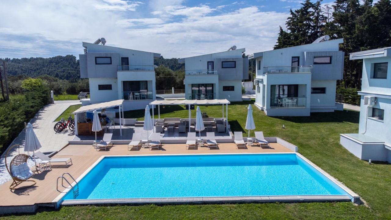 Blue Avenue Aparthotel Paliouri Exteriör bild