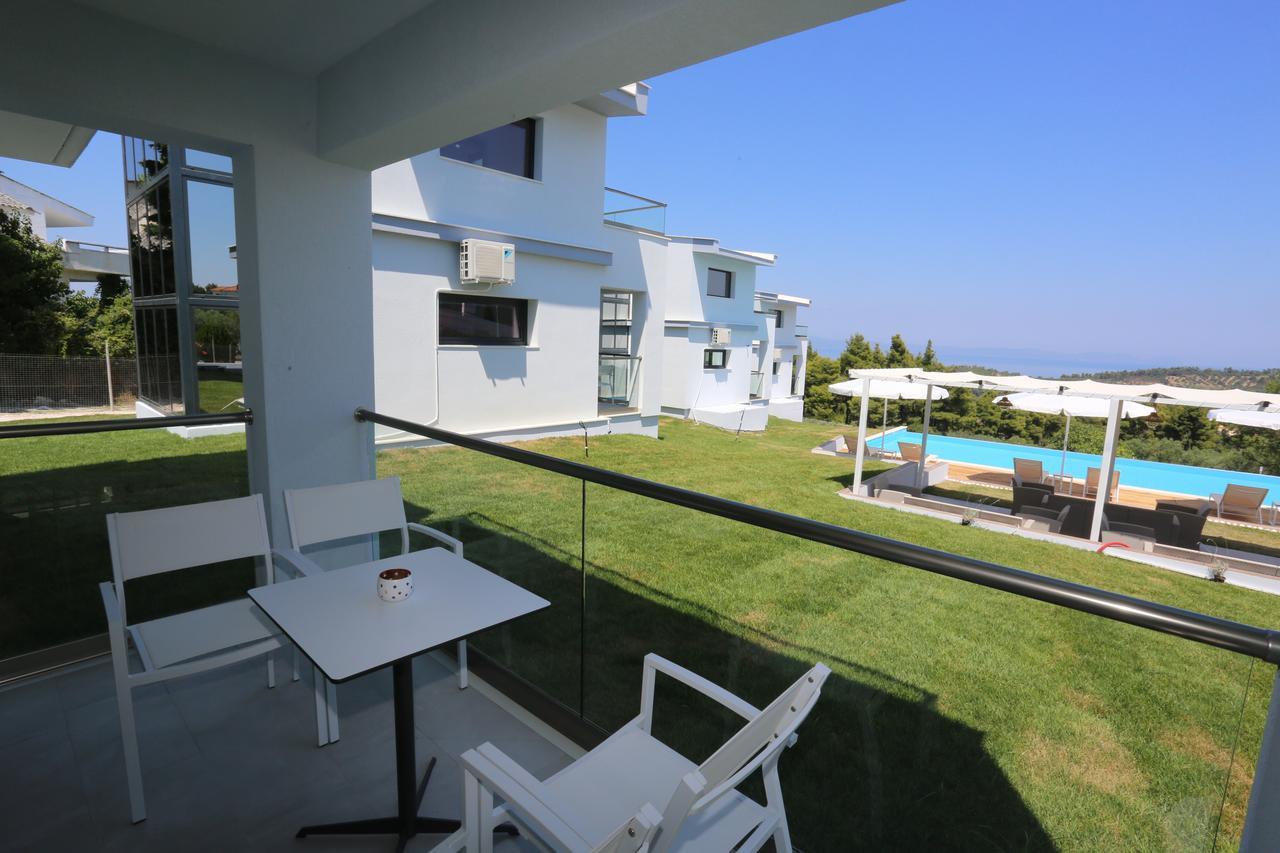 Blue Avenue Aparthotel Paliouri Exteriör bild